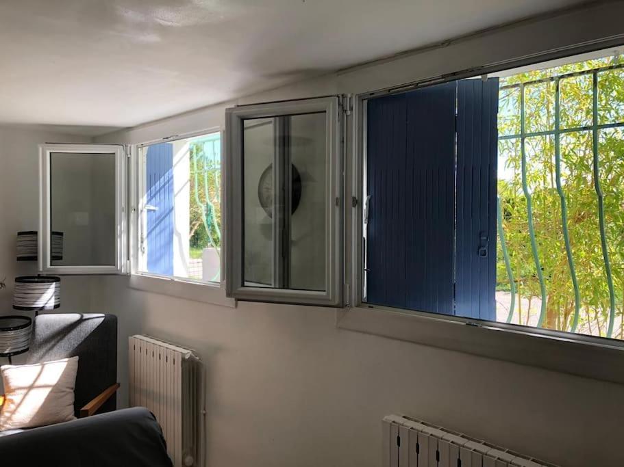 Location Appartement Dans Mas Provencal Monteux Eksteriør billede