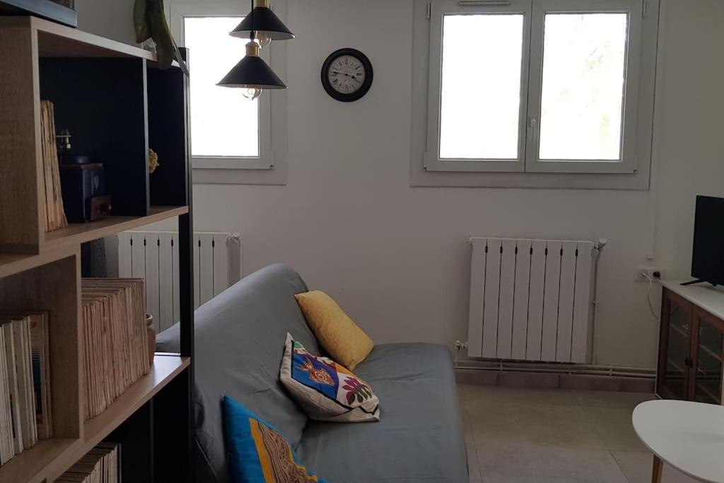 Location Appartement Dans Mas Provencal Monteux Eksteriør billede