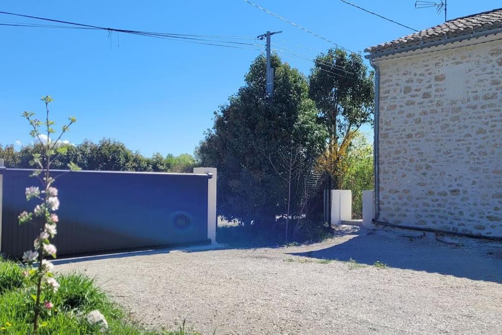 Location Appartement Dans Mas Provencal Monteux Eksteriør billede