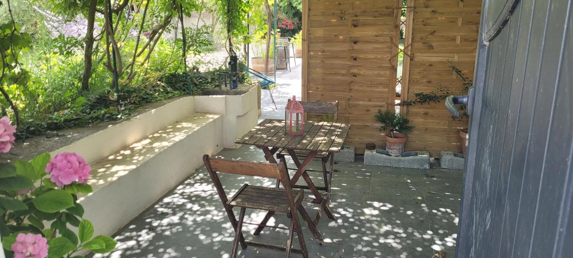 Location Appartement Dans Mas Provencal Monteux Eksteriør billede